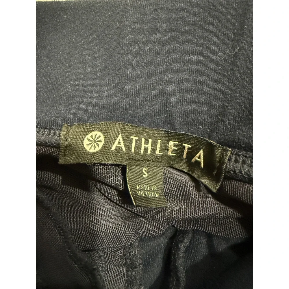 Athleta‎ Mens Navy Blue Athletic Shorts Zipper Pockets Size S Activewear